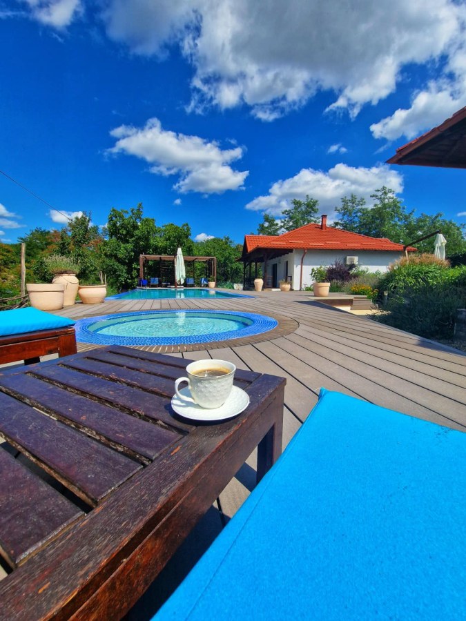 Complex Jardine Hills